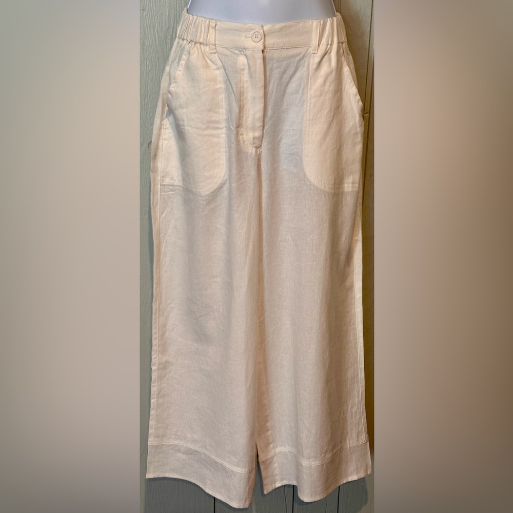 NWT. Max Studio Linen Cropped Wide Leg Trousers